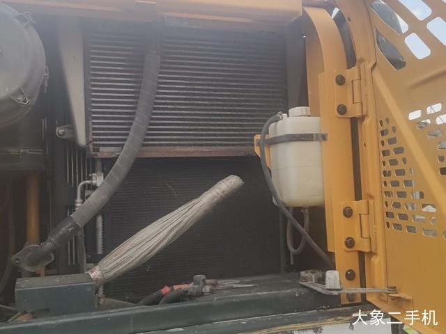 现代 R150LVS 挖掘机
