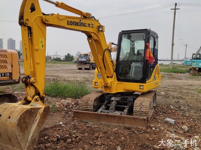 龙工 LG6065 挖掘机