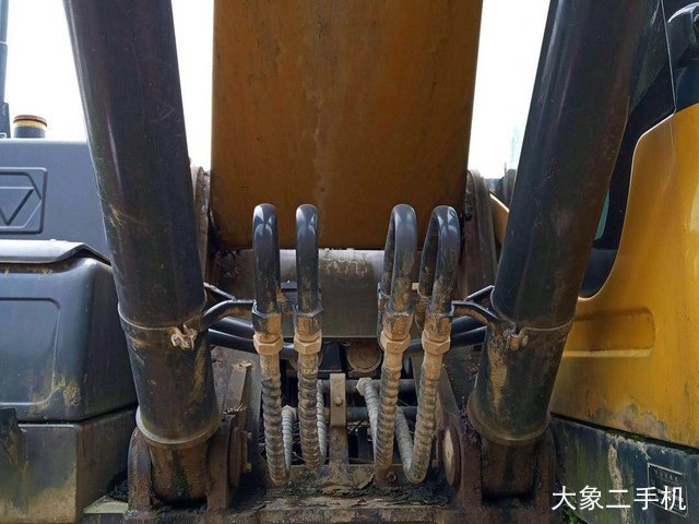 徐工 XE265C 挖掘机