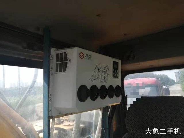 三一重工 SY215C 挖掘机