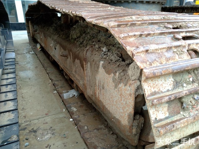 凯斯 CX300B 挖掘机