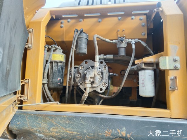 徐工 XE200DA 挖掘机