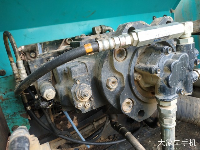 神钢 SK260LC-8 挖掘机