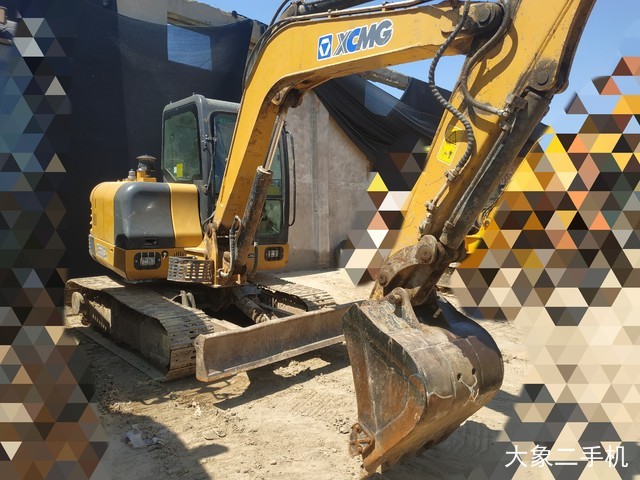 徐工 XE60CA 挖掘机