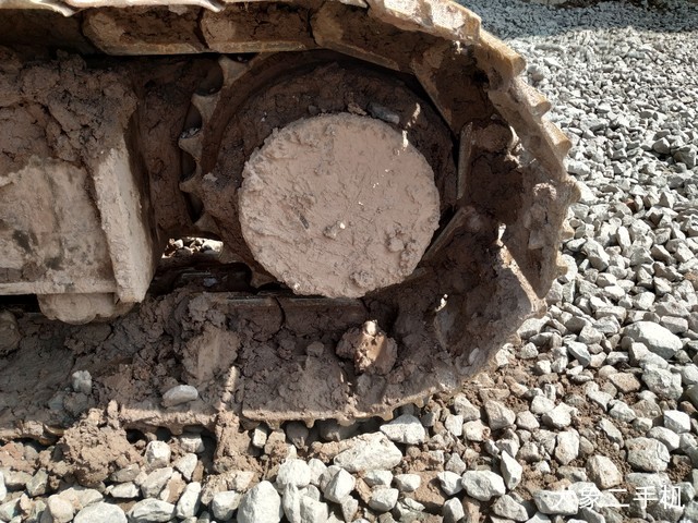 现代 R150LC-9 挖掘机