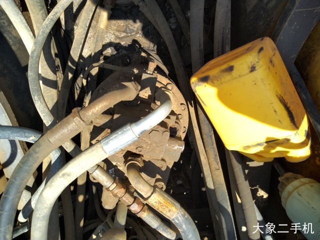 沃尔沃 EC210B 挖掘机