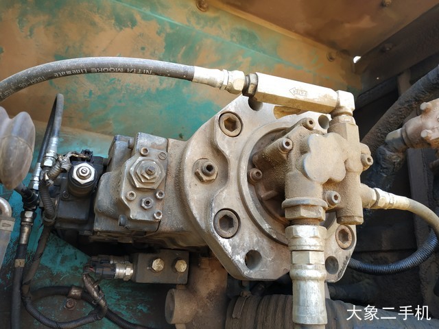 神钢 SK350LC-8 挖掘机