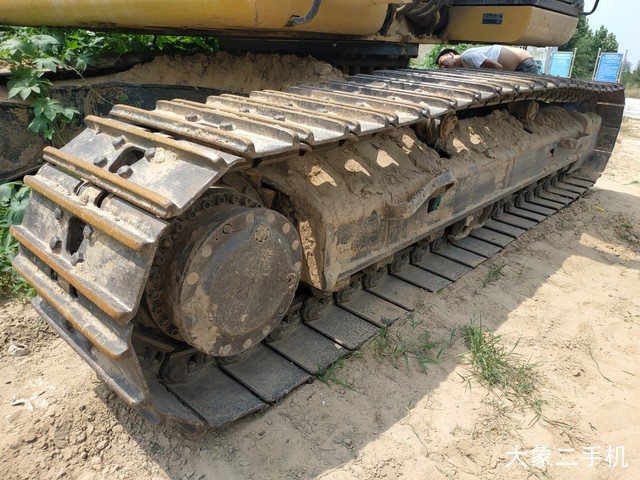 卡特彼勒 323D2L 挖掘机