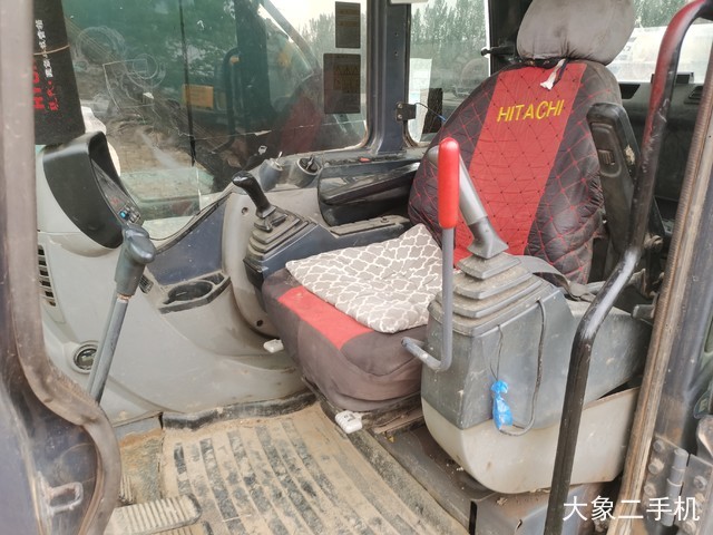 神钢 SK260LC-8 挖掘机