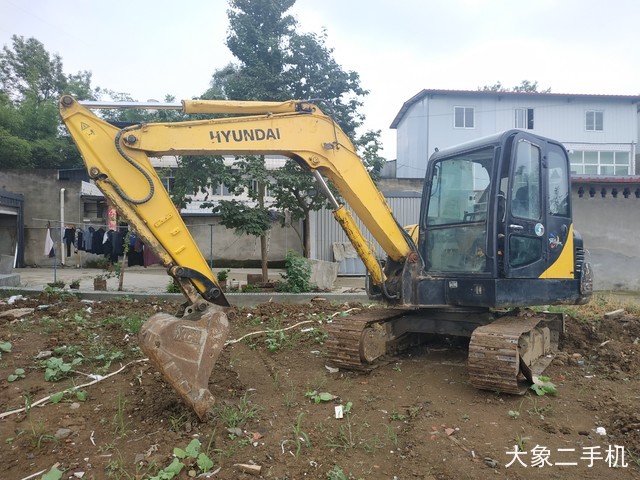 现代 R60-7 挖掘机