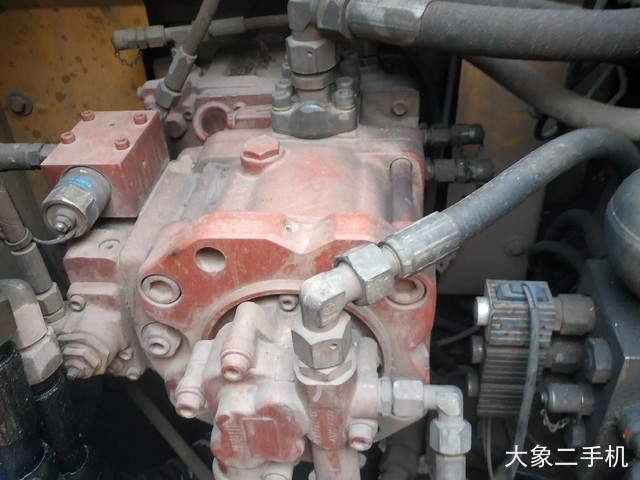 徐工 XE135B 挖掘机