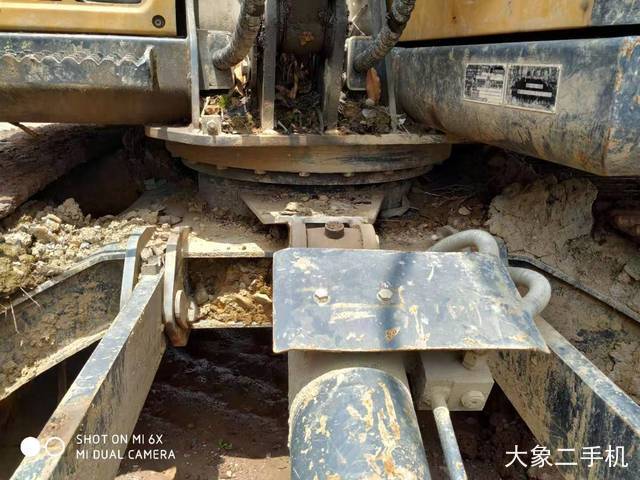 徐工 XE75D 挖掘机