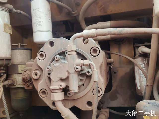 山东临工 E6300F 挖掘机