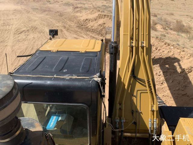 卡特彼勒 326DL 挖掘机