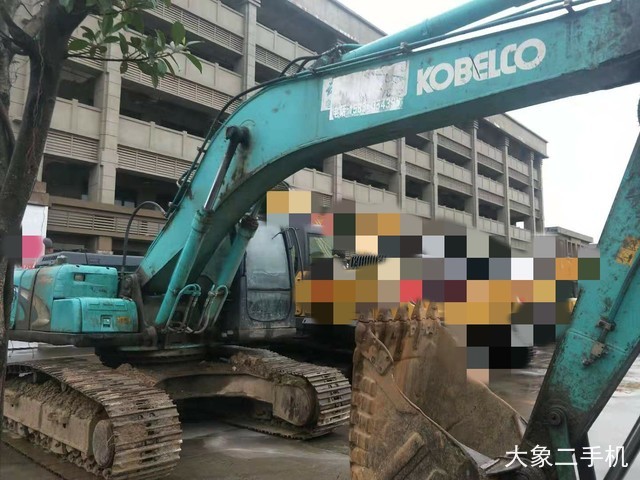 神钢 SK230 挖掘机