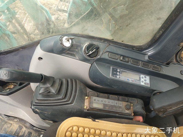 神钢 SK330-8 挖掘机