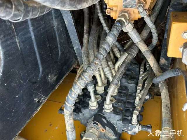 三一重工 SY75C 挖掘机