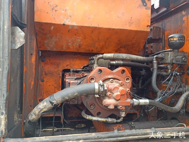 斗山 DH220-5 挖掘机