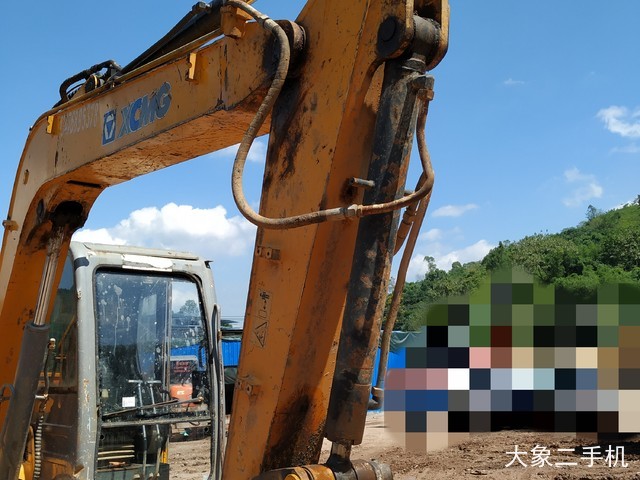 徐工 XE80 挖掘机