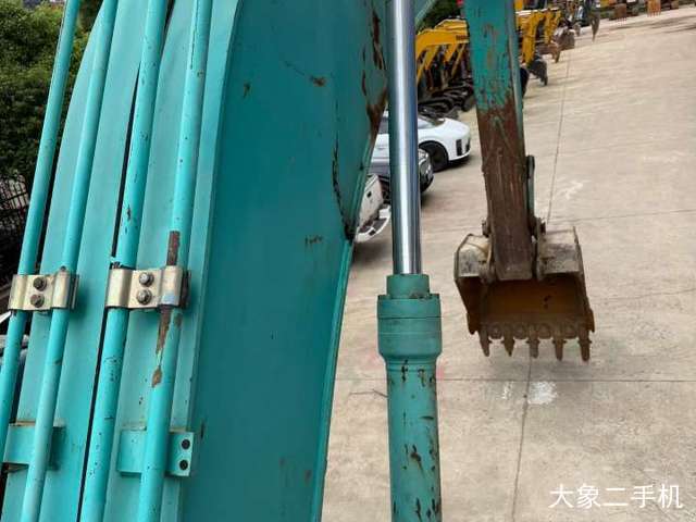 神钢 SK210 挖掘机