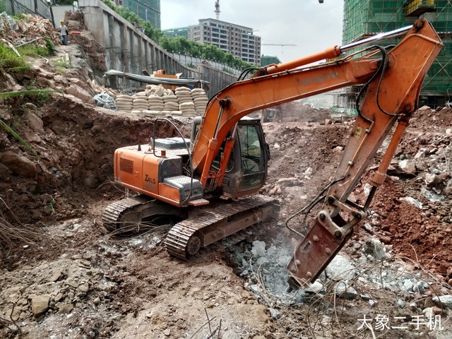 日立 ZX120 挖掘机