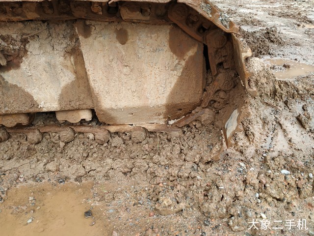 现代 R225LC-7 挖掘机