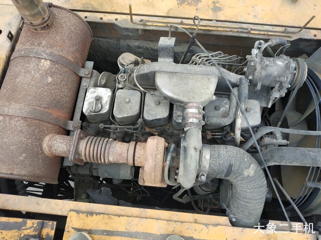 现代 R210W-5 挖掘机