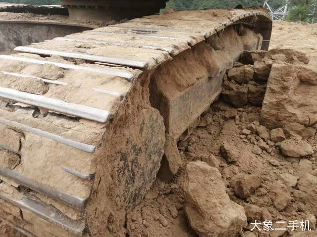 小松 PC240LC-8M0 挖掘机