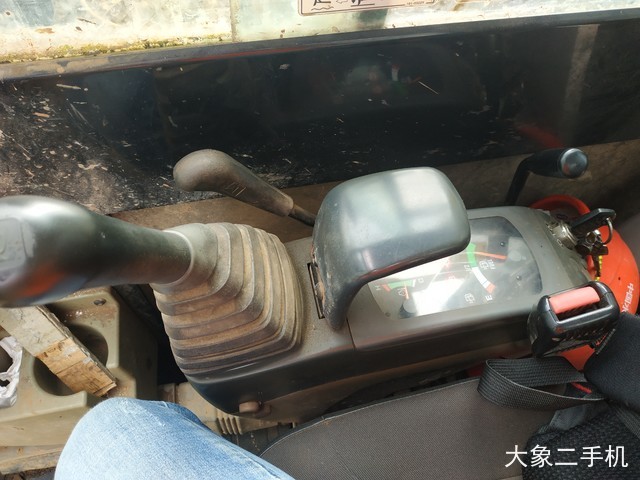 卡特彼勒 305.5E液压 挖掘机