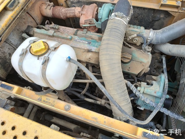 沃尔沃 EC240BLC 挖掘机