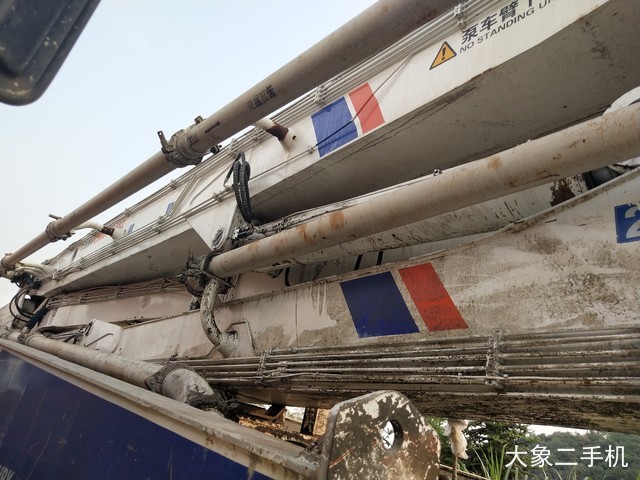 中联重科 ZLJ5430THBK56X-6RZ 泵车