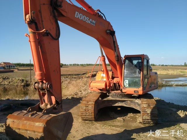 斗山 DH300-7 挖掘机