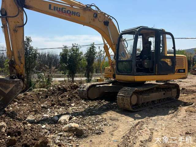 柳工 CLG915D 挖掘机