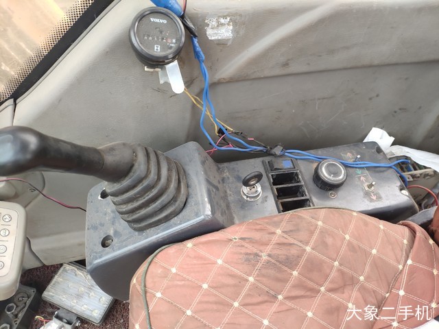 中联重科 ZE230LC 挖掘机