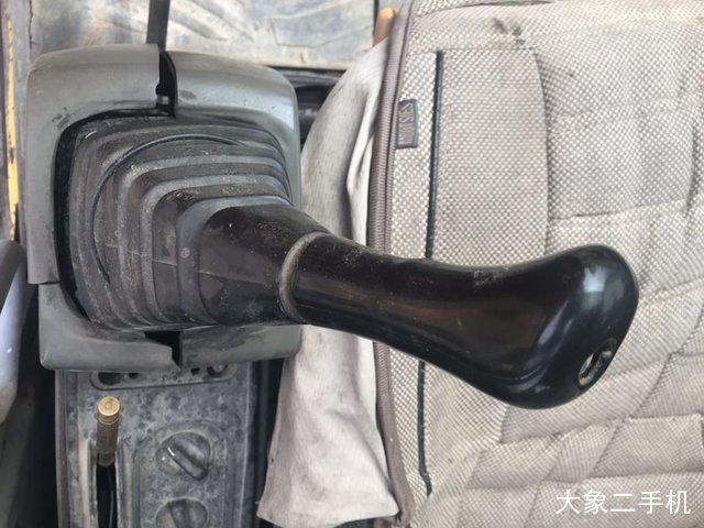 现代 R60-7 挖掘机