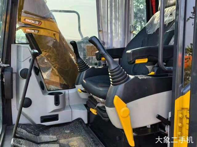 柳工 CLG9075E 挖掘机