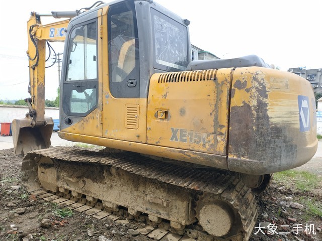徐工 XE150D 挖掘机