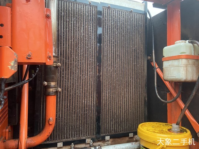 斗山 DH220 挖掘机