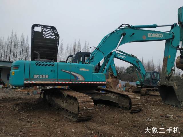 神钢 SK350LC-8 挖掘机
