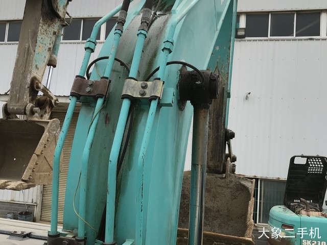 神钢 SK140LC-8 挖掘机