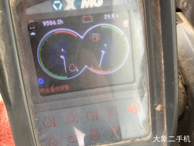 徐工 XE135B 挖掘机