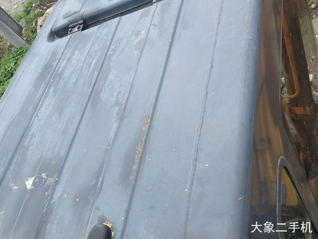 现代 R150LC-7 挖掘机