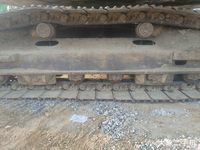 山东临工 E6225H 挖掘机