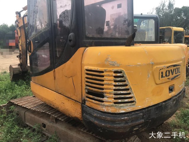 雷沃重工 FR65V8 挖掘机