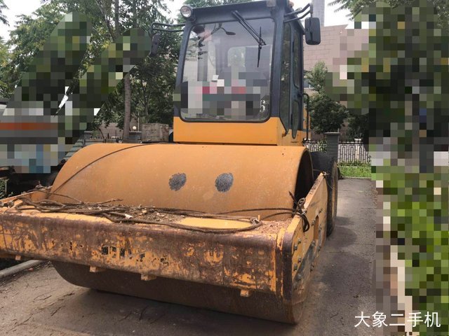 龙工 LG520B6 压路机