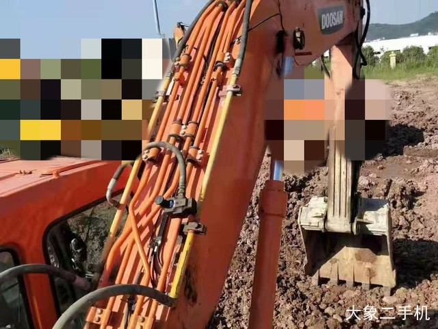 斗山 DH215-9E 挖掘机