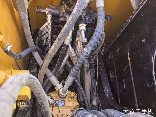 三一重工 SY75C-10 挖掘机