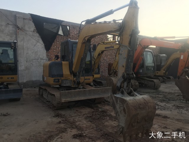 徐工 XE60CA 挖掘机