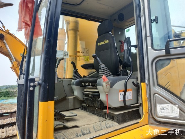 龙工 LG6245E 挖掘机