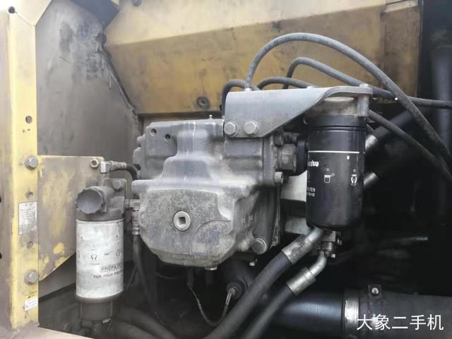 小松 PC220-8 挖掘机